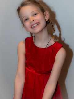 Jul_Maia_portrettsmilstort